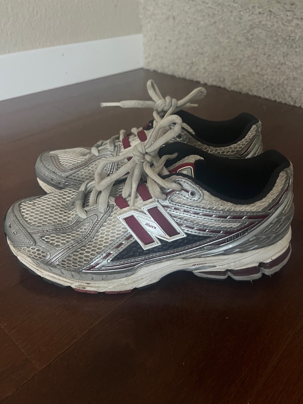 New Balance 1906R Silver Classic Crimson Running Shoes US W 10